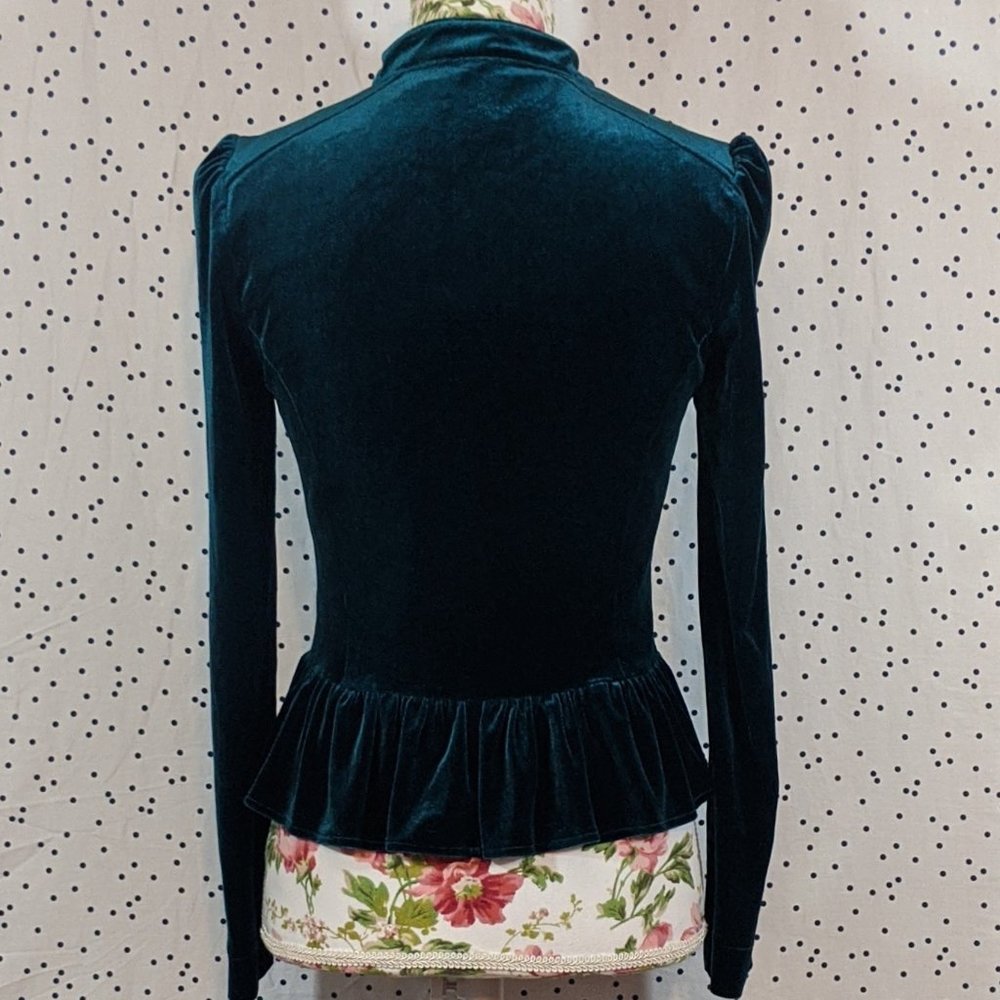 Grevercute Velvet Peplum Top - Size S - Picture 4 of 8
